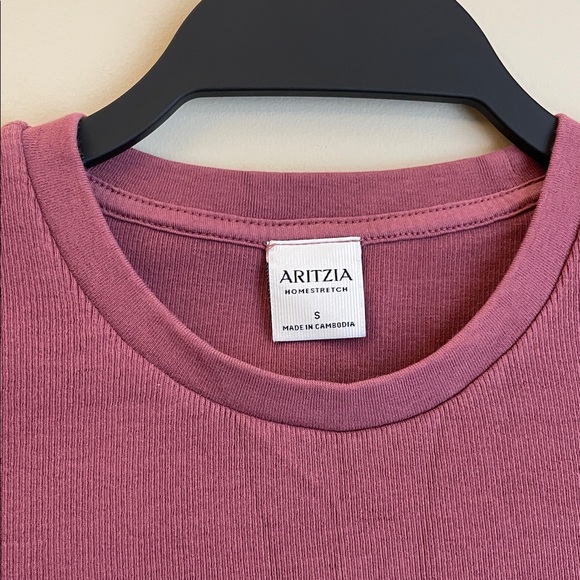 Aritzia HomeStretch™ Rib Crew Waist T-Shirt - Picture 2 of 3